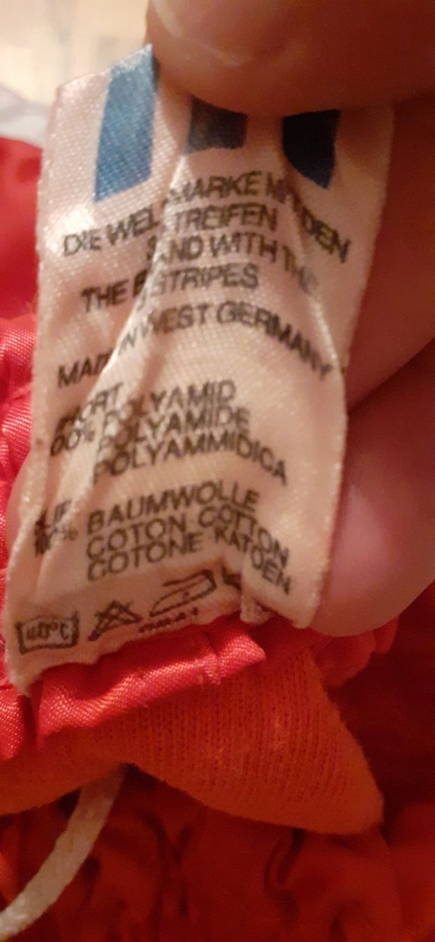 Adidas Hosen: ADIDAS Vintage Nylon Sprinter Shorts D6 – Gebraucht aus Appenzell von fibuking 3