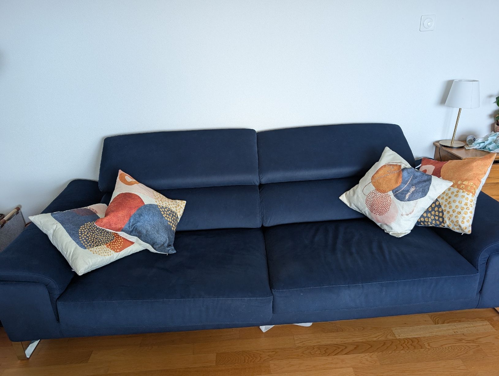 Divani: blaues samtiges Sofa wie neu – Usato da Tann venduto da the_p6qz 4