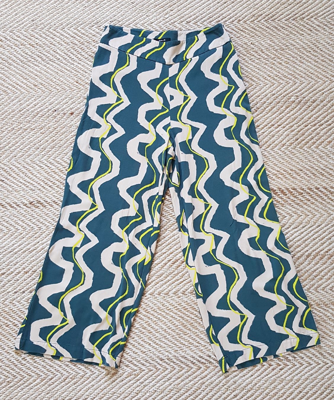 Opus Hosen: Opus Culotte 3/4 Gr S Viscose – Gebraucht aus Menznau von Valinor
