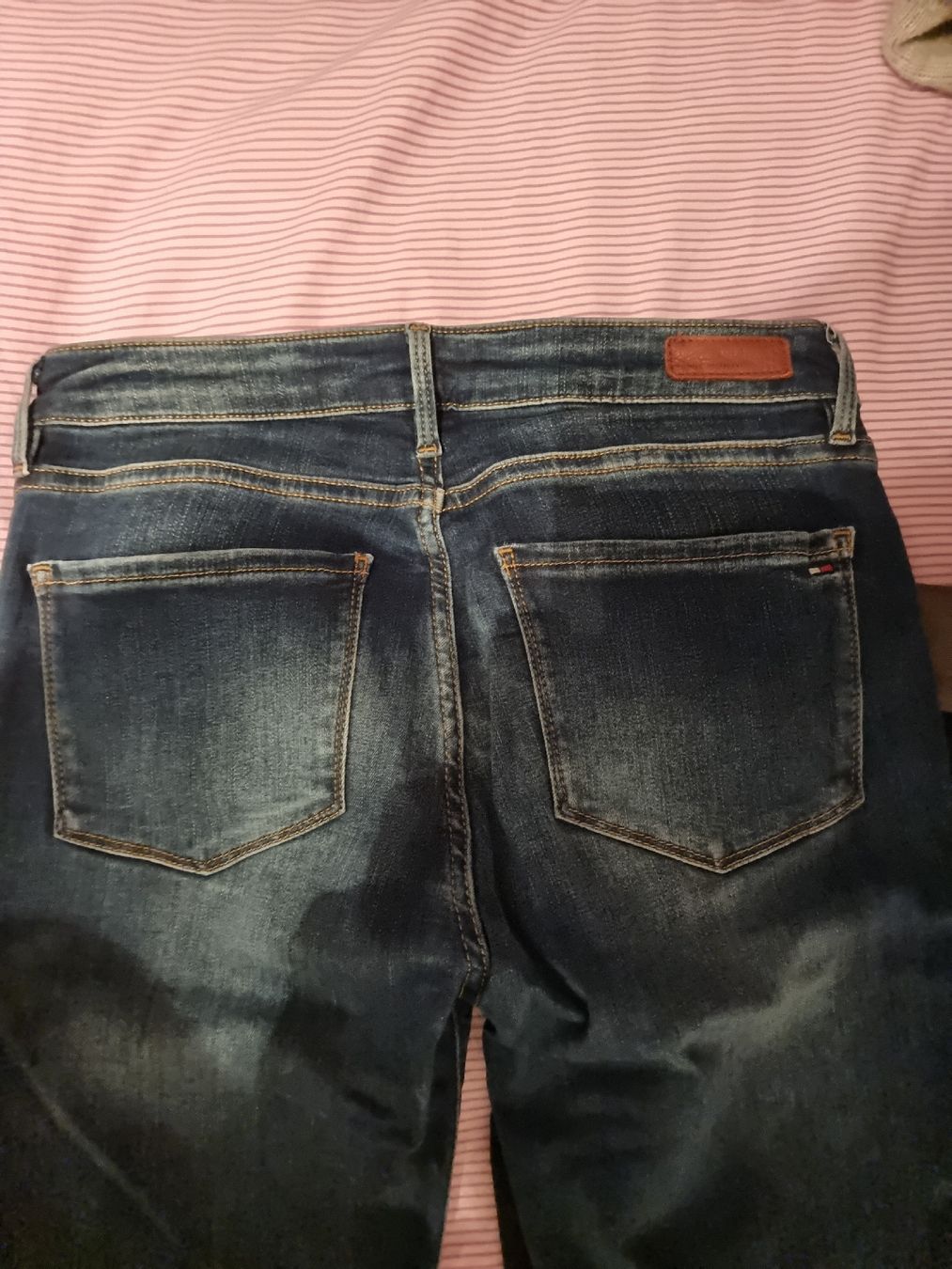 Tommy Hilfiger Lotti & Set di vestiti: Tommy Hilfiger / ZARA – Usato da Zürich venduto da Ralaualiyas 3