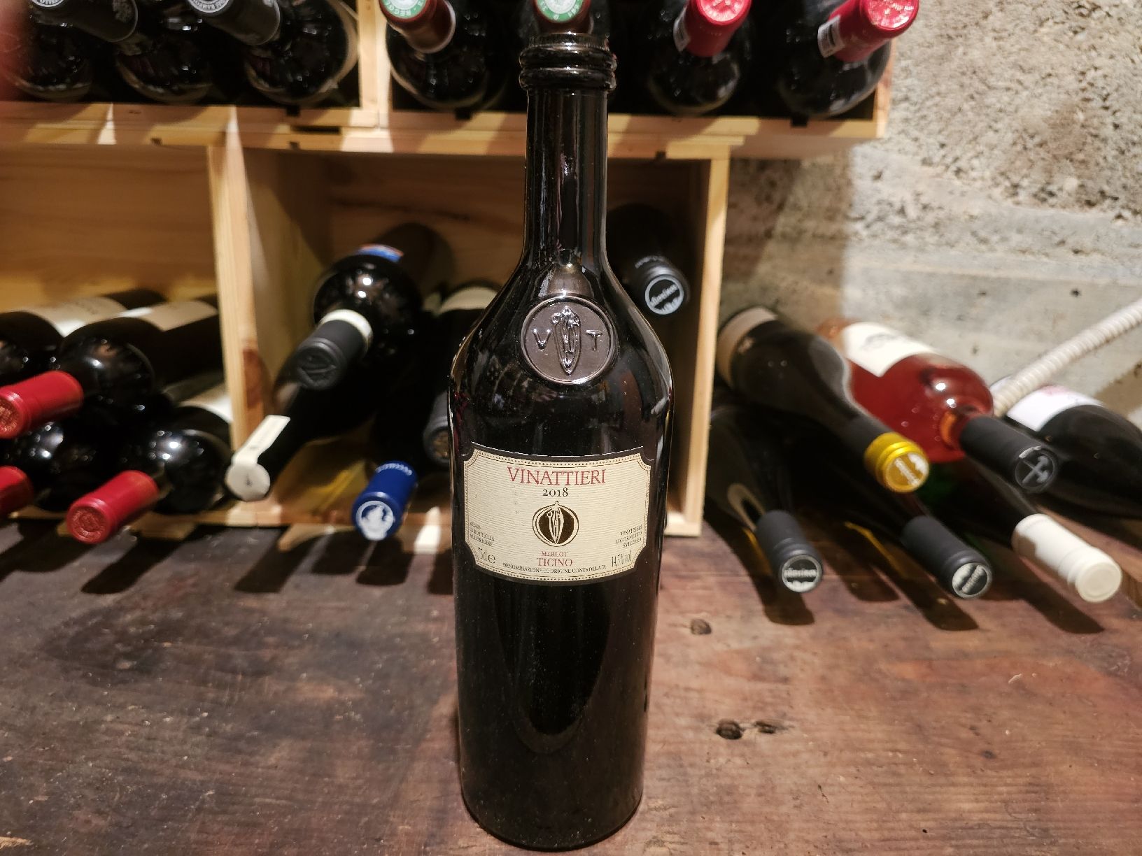 Vino: Vinattieri rosso 2018 cl. 75 Merlot 100% – Nuovo (secondo la descrizione) da Monte Carasso venduto da giave 1