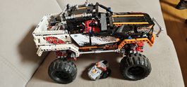 LEGO Technic gesteuertes Geländefahrzeug 