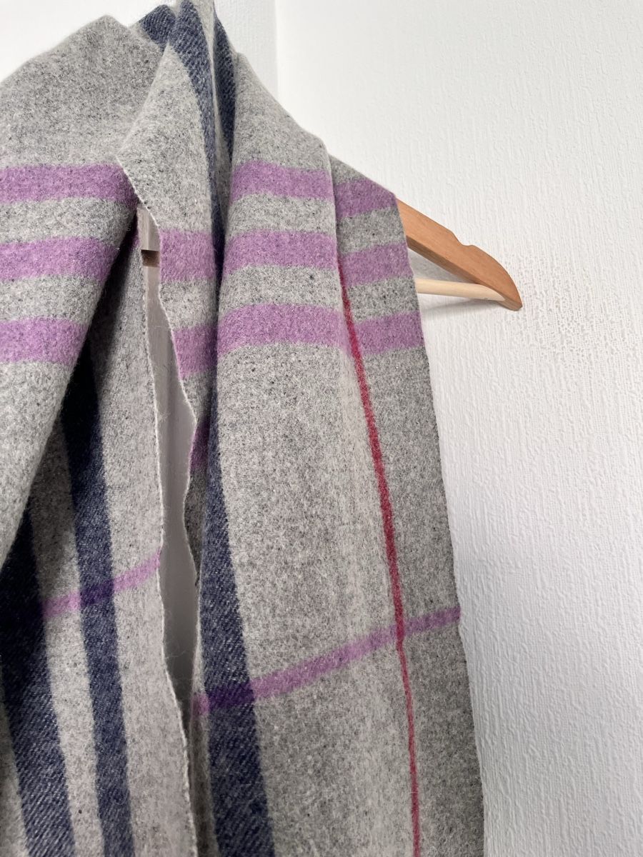 Burberry Foulards, Tücher & Schals: Burberry Cashmere Scarf  – Gebraucht aus Lausanne von Danash 4