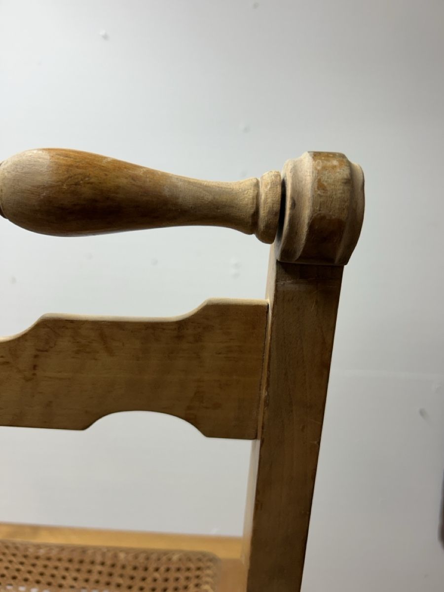 Stühle: Alter Holzstuhl mit Geflecht – Gebraucht aus Uster von Stromboli7 2