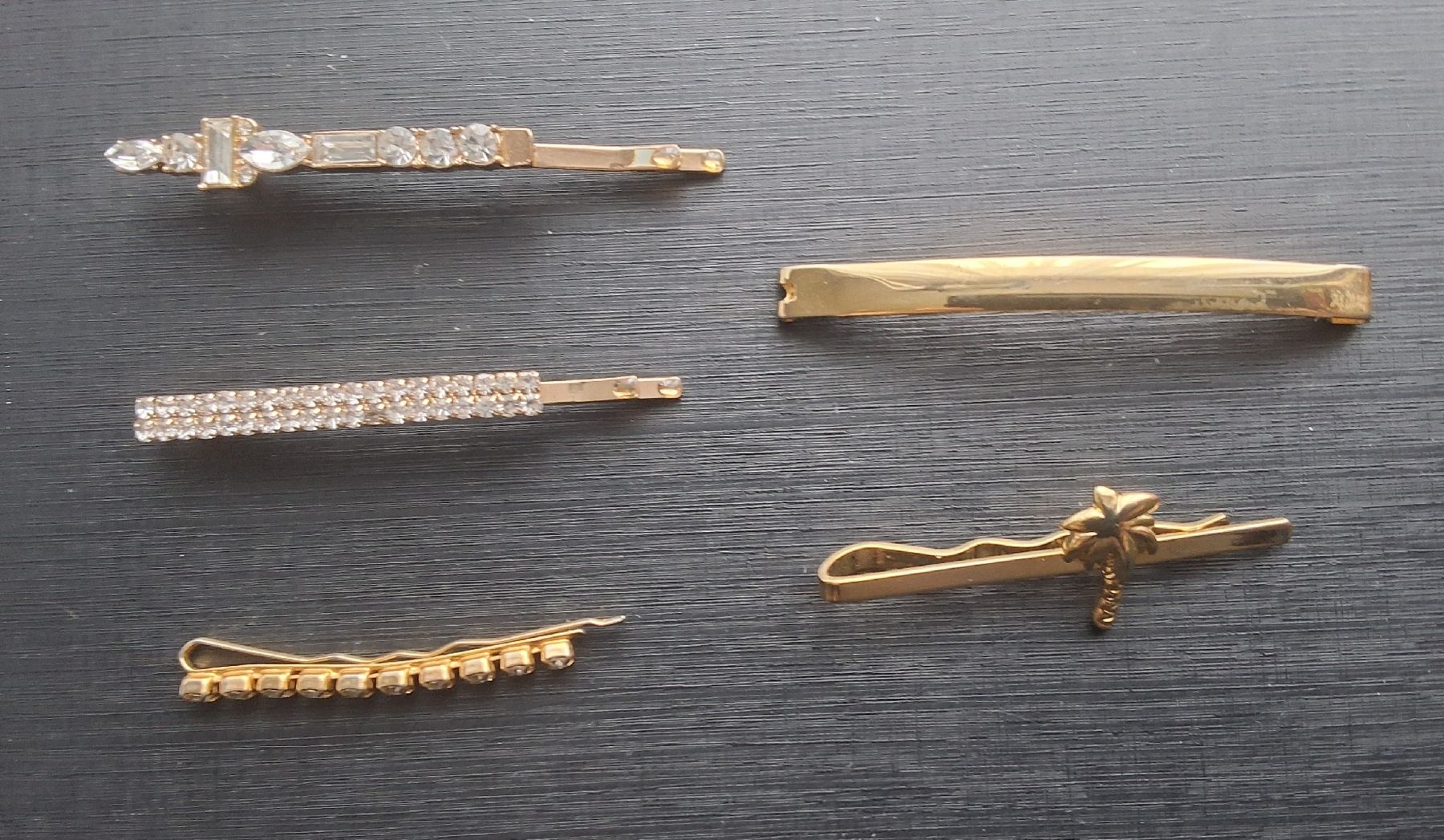 Accessori per capelli: Lot: 5 goldfarbene Haarspangen – Usato da Oftringen venduto da Waltereg
