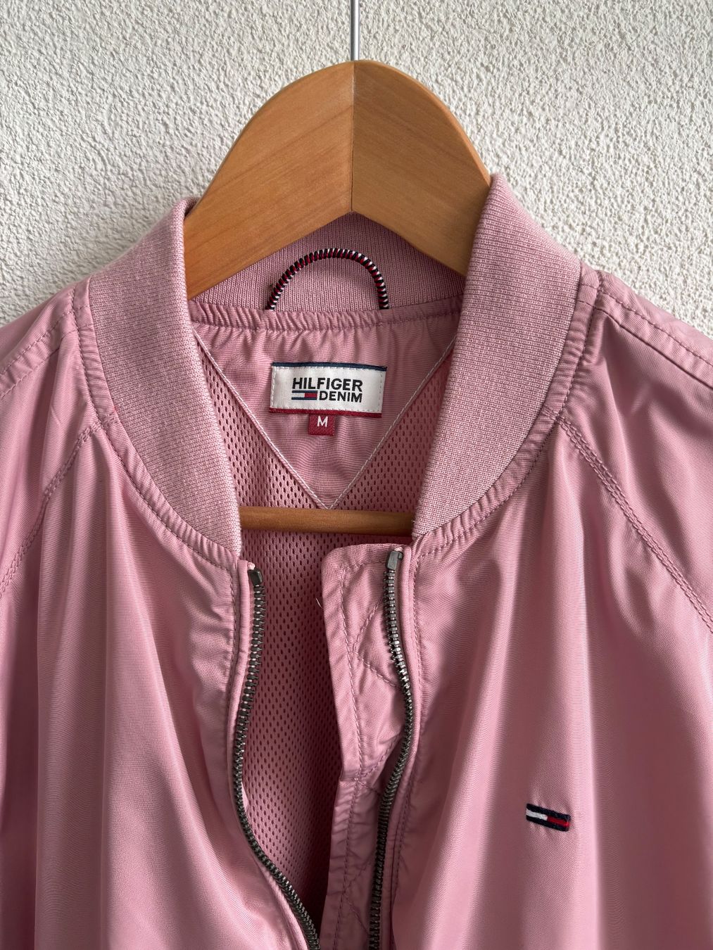 Tommy Hilfiger Giacche: Hilfiger Denim Jacke rosa – Usato da Burgdorf venduto da mina29
