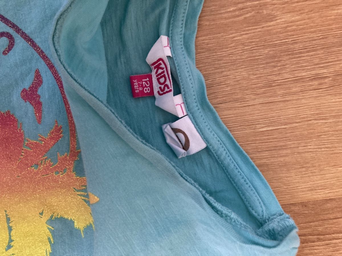 Blusen, T-Shirts & Tops: Sommershirt Gr. 128 – Gebraucht aus Emmenbrücke von JJ_89 2