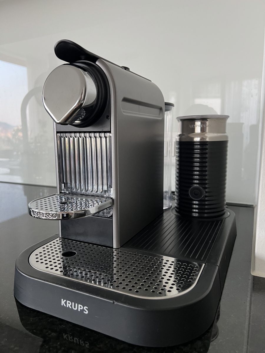Krups Macchine per caffè & Macchine per espresso: Krups Nespresso CitiZ & Milk – Usato da Zürich venduto da con_mts2