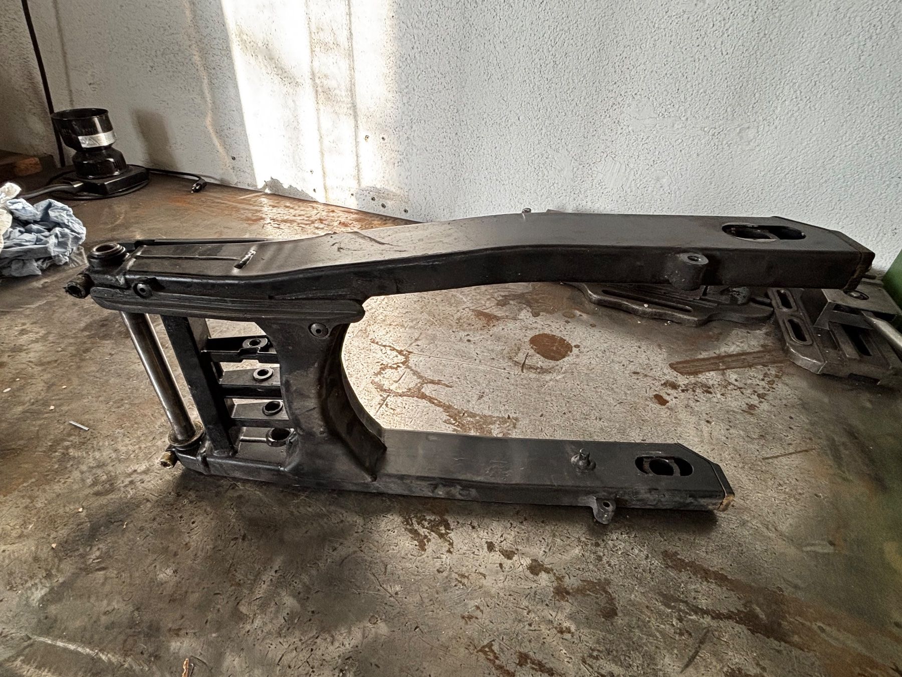 Ducati Tutti i ricambio per moto: Stahl Schwinge Ducati Monster 1000ie 2003-2005 – Usato da Wallbach venduto da iva_v76y