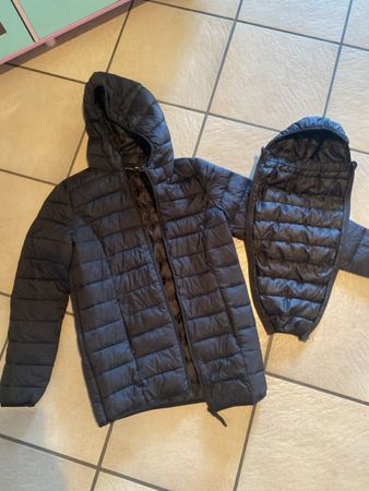 Schwangerschafts- und Tragejacke.