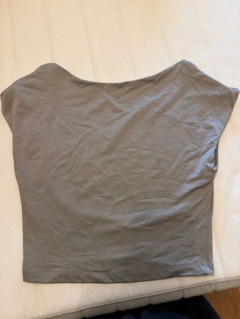 Top court Bershka gris taille S