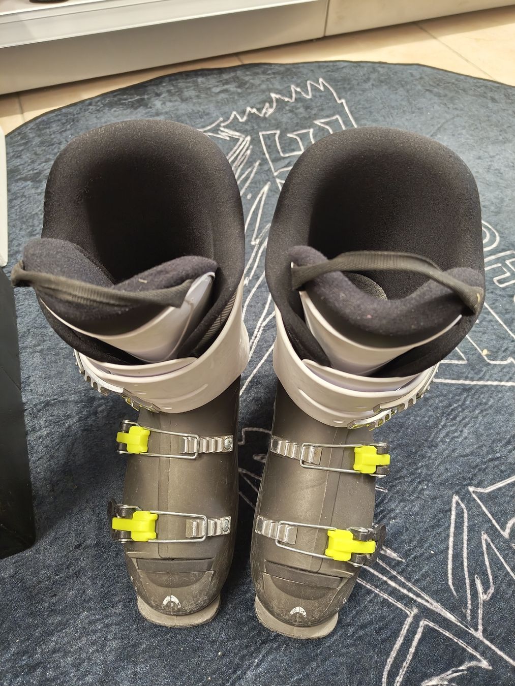 Head Schuhe für Jungen: Head Raptor Grösse 40 – Gebraucht aus Montsevelier von san_w2kq 1
