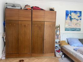 Wunderschöner Massivholz Kleiderschrank, 4-teilig