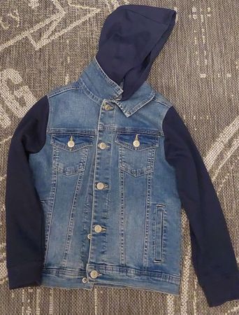 Kinder Jeansjacke mit Kapuze Grösse 128 blau