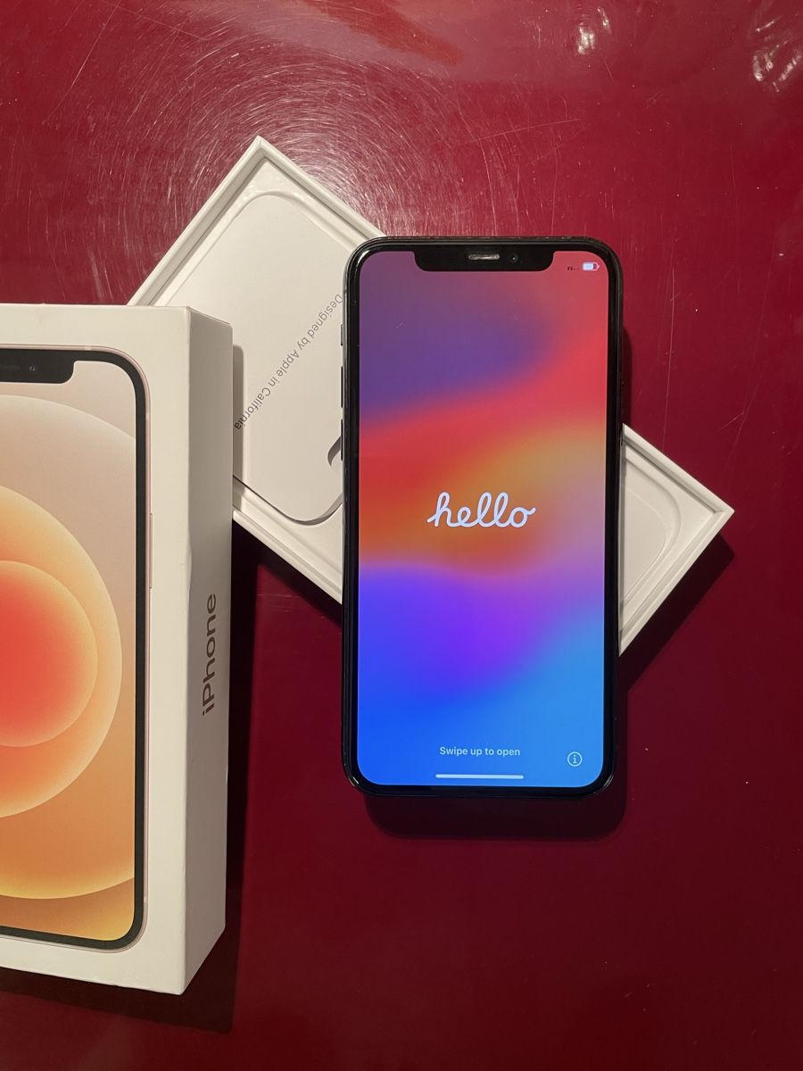 Apple Handys / Smartphones: iPhone 11 Pro 64 GB - Vert nuit  – Gebraucht aus Genève von captain_price