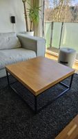 Couchtisch mit Nussbaumfurnier 75/75/36 cm