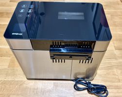 Trisa Brotbackautomat 19 Programme Edelstahl guter Zustand