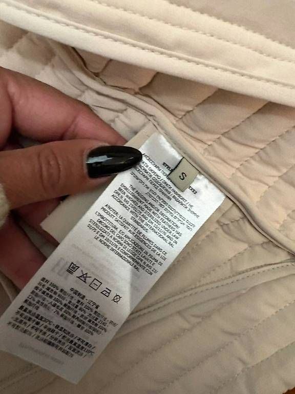 Jacken: GUESS padded jacket, water resistant S size – Neu und originalverpackt aus Altendorf von olg_rfk6 2
