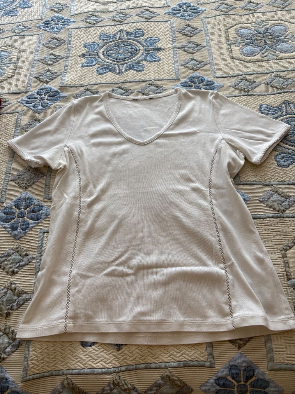 Kleiderpakete: Dame-kurze- Hose und T- Shirt – Gebraucht aus Zürich von luc_2t2q 2