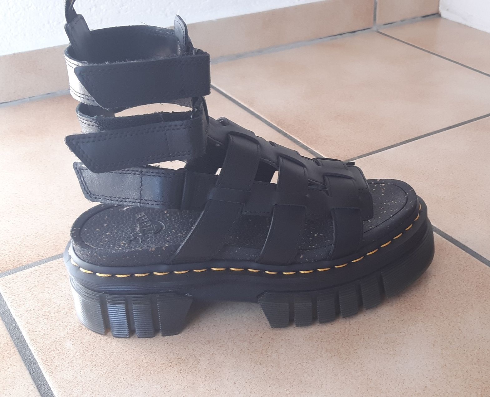 Dr. Martens Scarpe da donna: Dr Martens sandales Ricki Gladiator 39 – Nuovo e nell'imballaggio originale da Treycovagnes venduto da Diabolik70orange 5