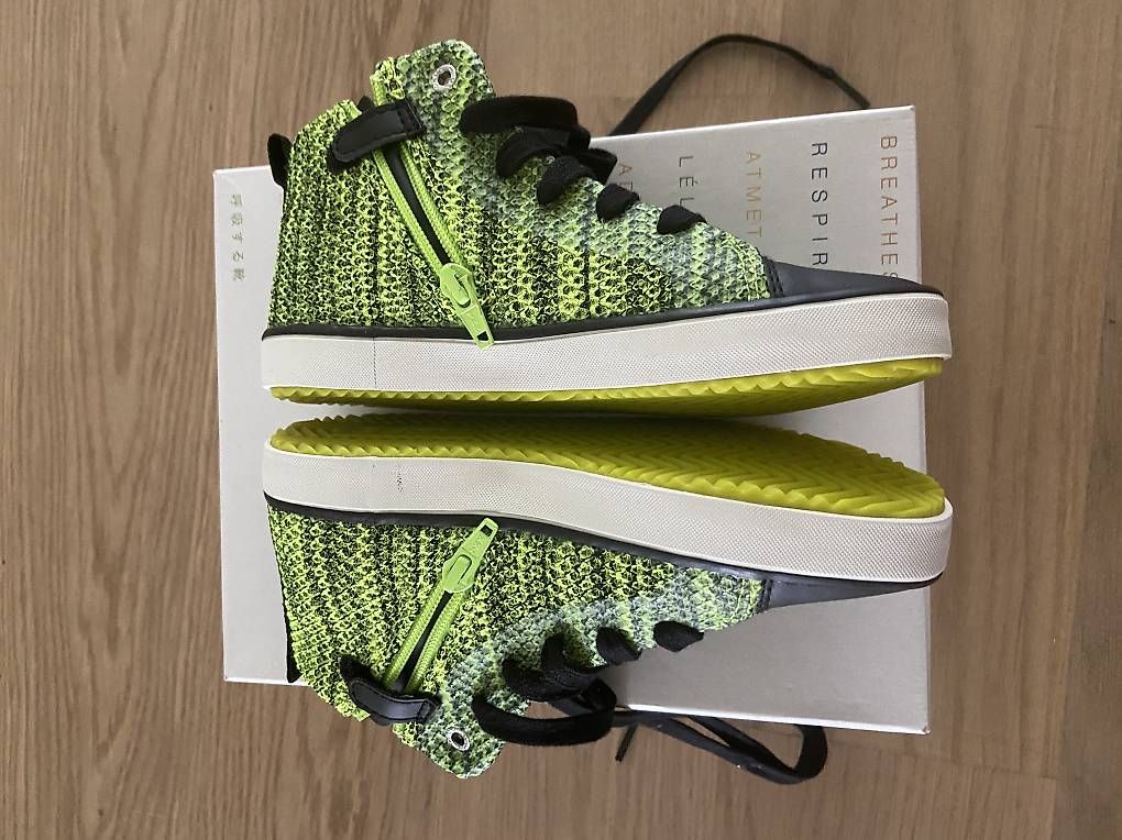 Geox Scarpe per ragazzi: Neu Geox Kinderschuhe 32 – Nuovo e nell'imballaggio originale da Horgen venduto da nasten 1
