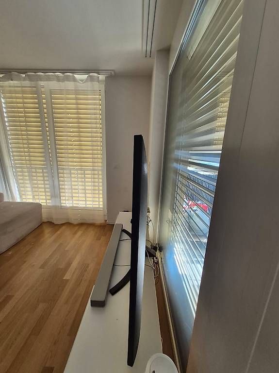 LG Televisori: TV LG – Usato da Bussigny venduto da lea_5p5l 1