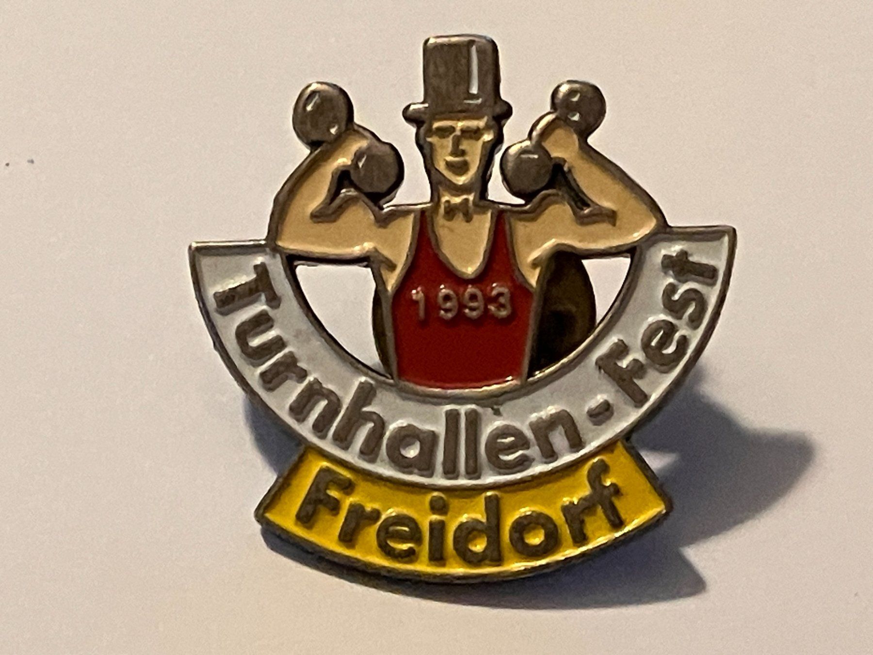 Placchette & Badge: 1 Pin Turnhallen Fest Freidorf – Usato da Basel venduto da djwwpp