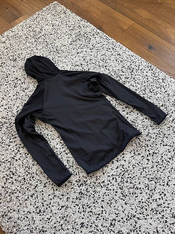 Giacche: adidas Terrex Techrock Hooded Wind Fleece Jacket – Usato da Wädenswil venduto da Valentinooo28 3