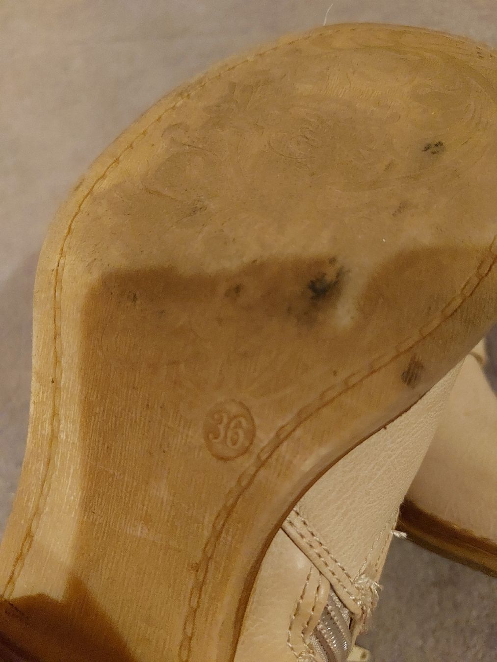Scarpe da donna: Stiefeletten – Usato da Dietlikon venduto da Asany 2