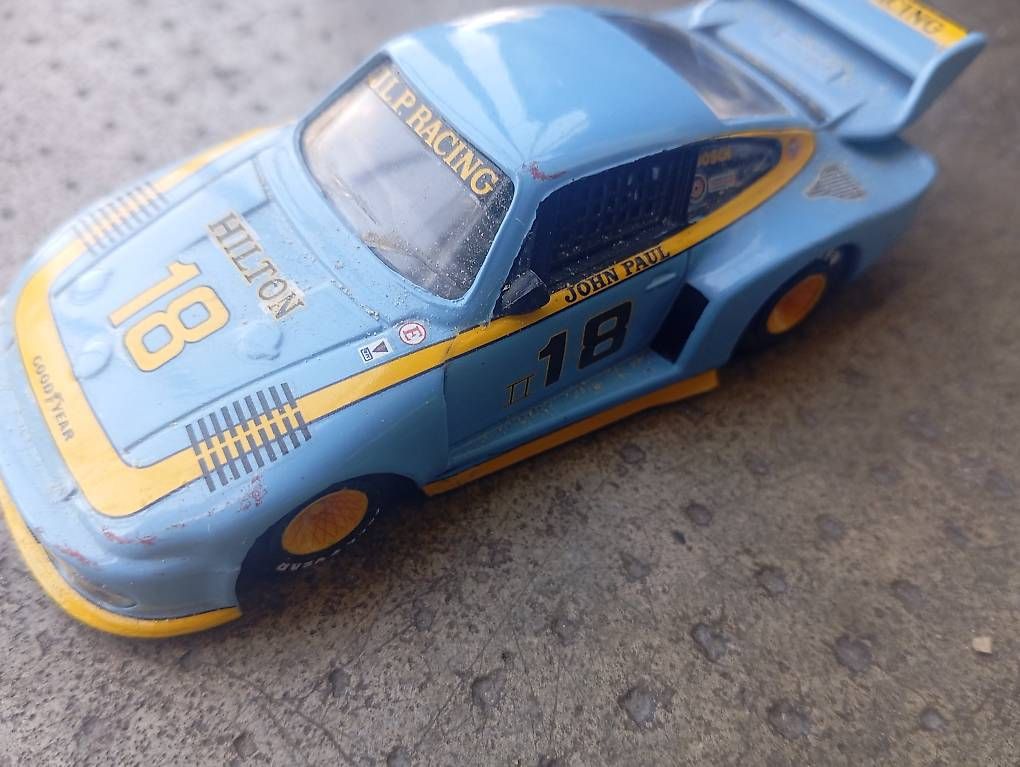 Porsche Modellautos: Porsche 935 Turbo – Gebraucht aus Basel von Petergunn