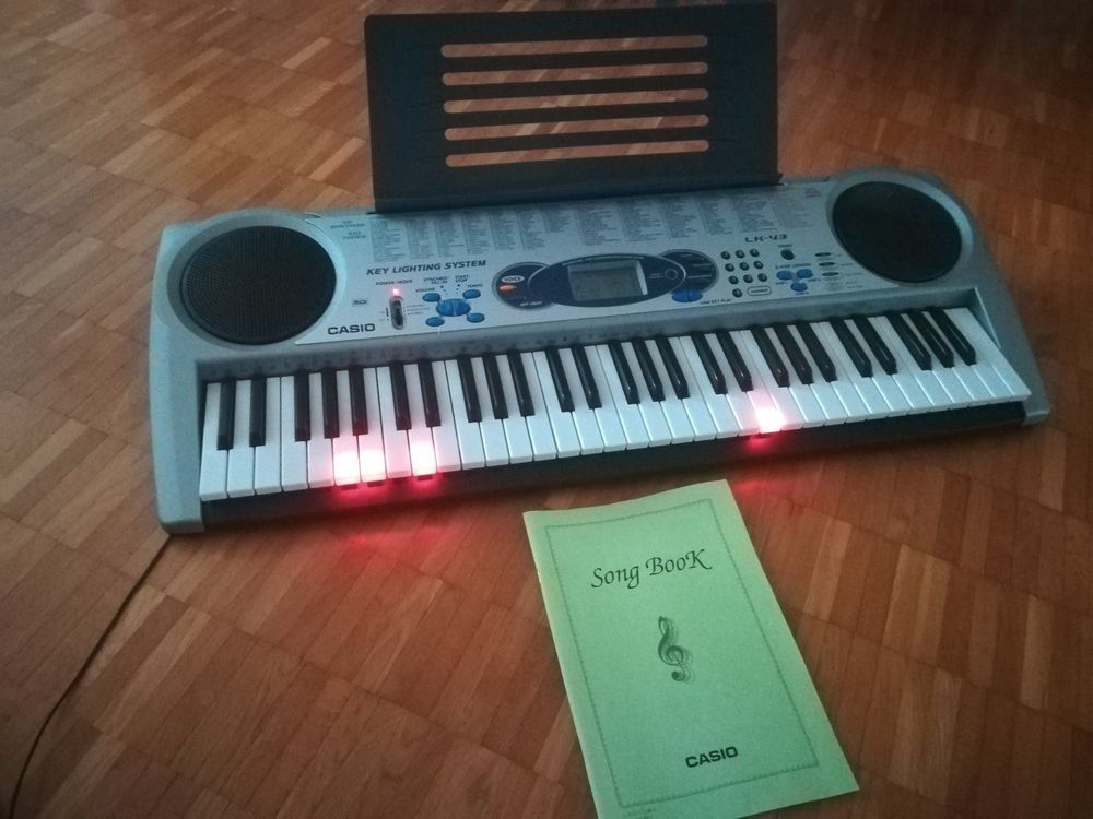 Keyboard CASIO LK43 Kaufen auf Ricardo