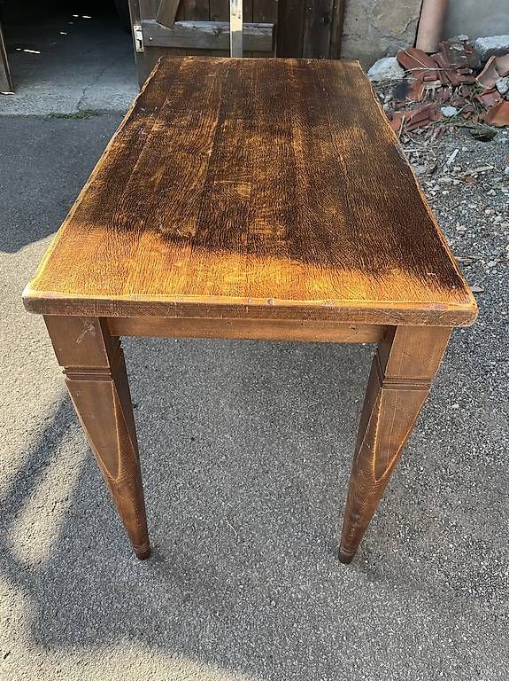 Tavoli: Table bistrot en bois massif  – Usato da Pully venduto da friporte11 2