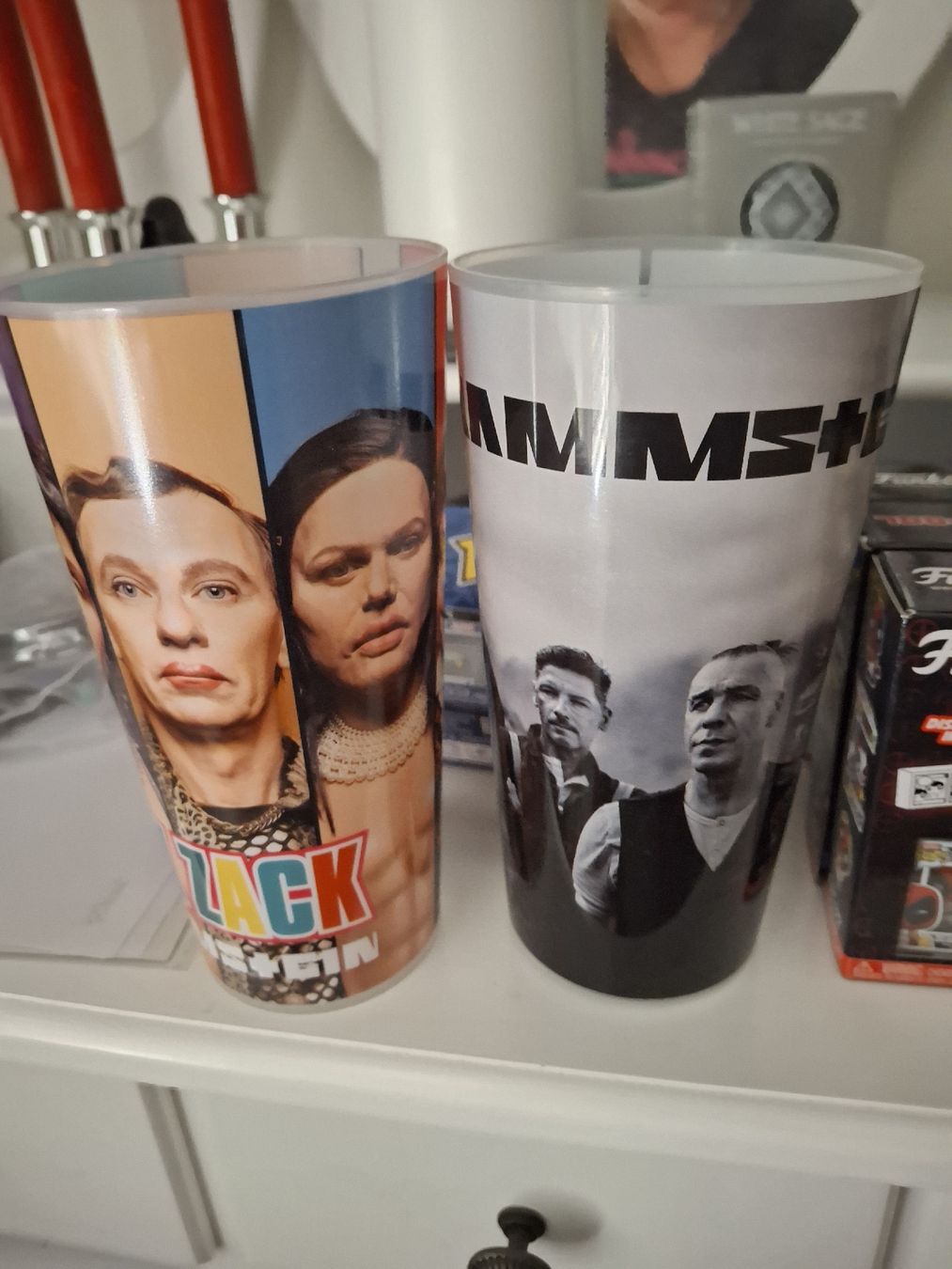 Recipients et similaires: 2× Rammstein becher – D'occasion à Alpnach Dorf par dek_s78g