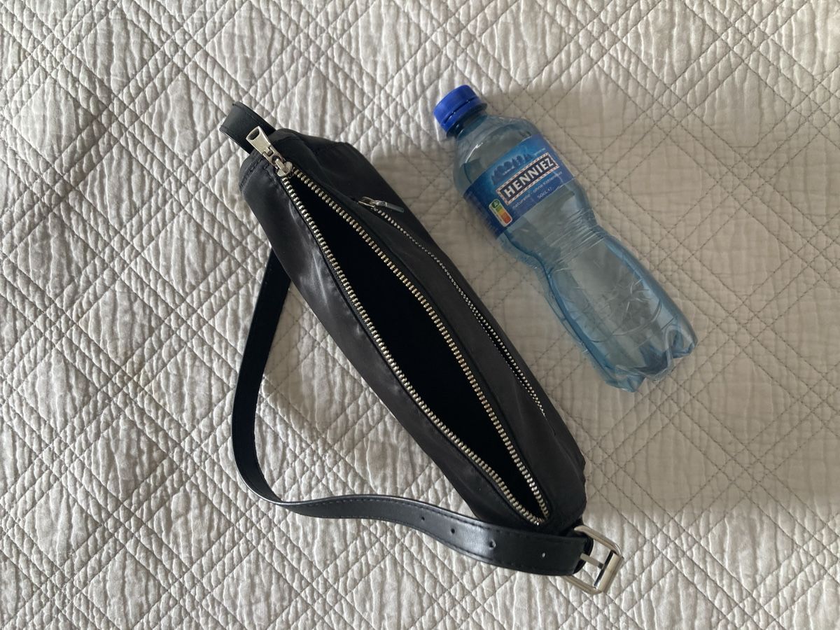 Borse da donna: Sac à main noir – Usato da Lausanne venduto da shabnam.t 4