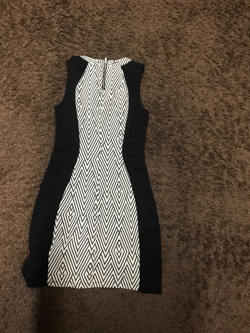 H&M Vestiti: Kurzes Kleid Gr 36 H&M – Usato da St. Margrethen SG venduto da kellenbh 1