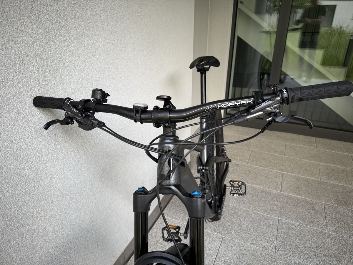 Scott Biciclette: Scott Genius 910 Carbon 29 Zoll – Usato da Rotkreuz venduto da 74max