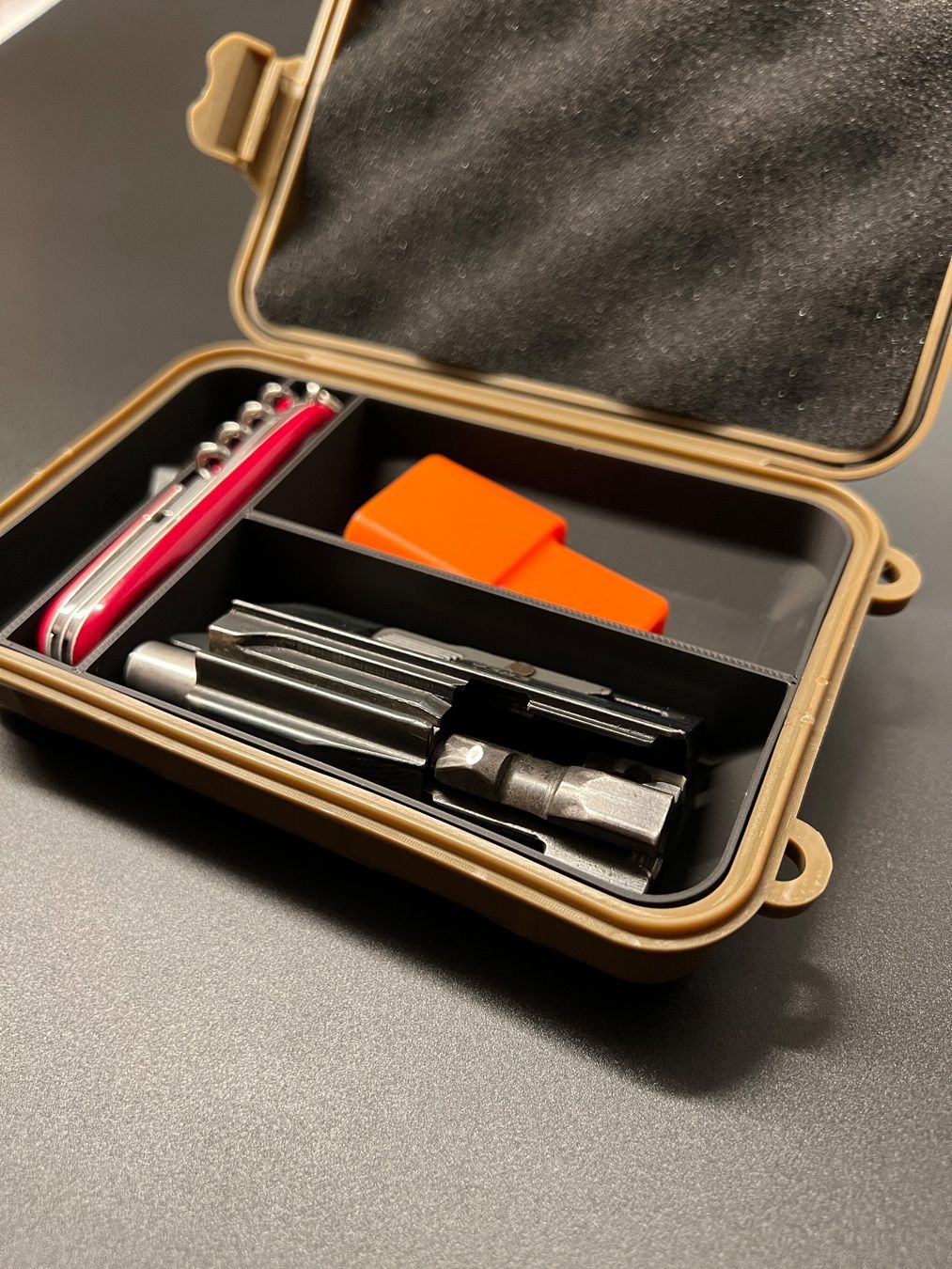 Schweizer Armee Tutti gli attrezzi: Verschlussbox robust zu Sturmgewehr 90 - Stgw90 – Nuovo e nell'imballaggio originale da Fruthwilen venduto da speex 1