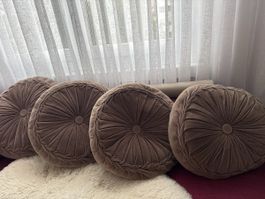 4x runde Zierkissen Samt beige guter Zustand