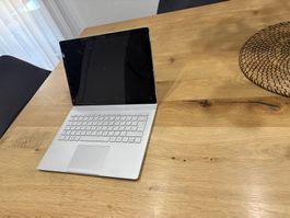 Microsoft Surface Book / Model: 1703