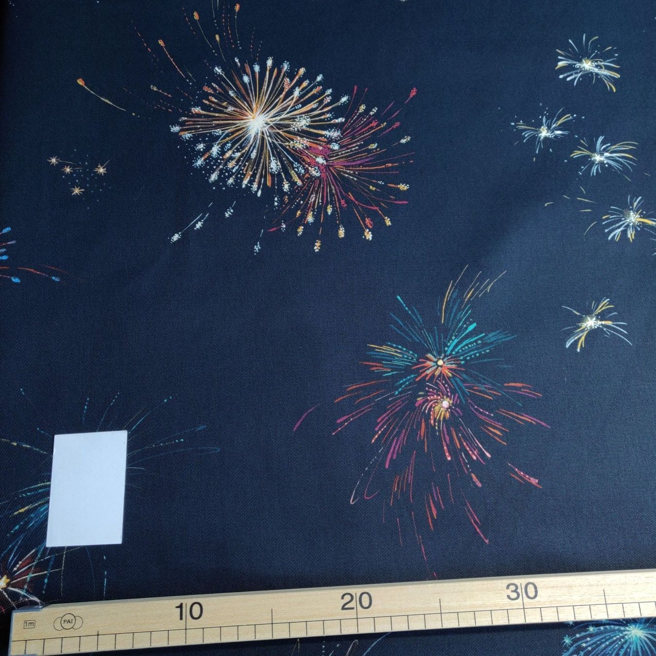 Tessuti: Designer Baumwolle Gabardine 1.20m x1.5m Firework – Nuovo (secondo la descrizione) da Lufingen venduto da Voyager7 6