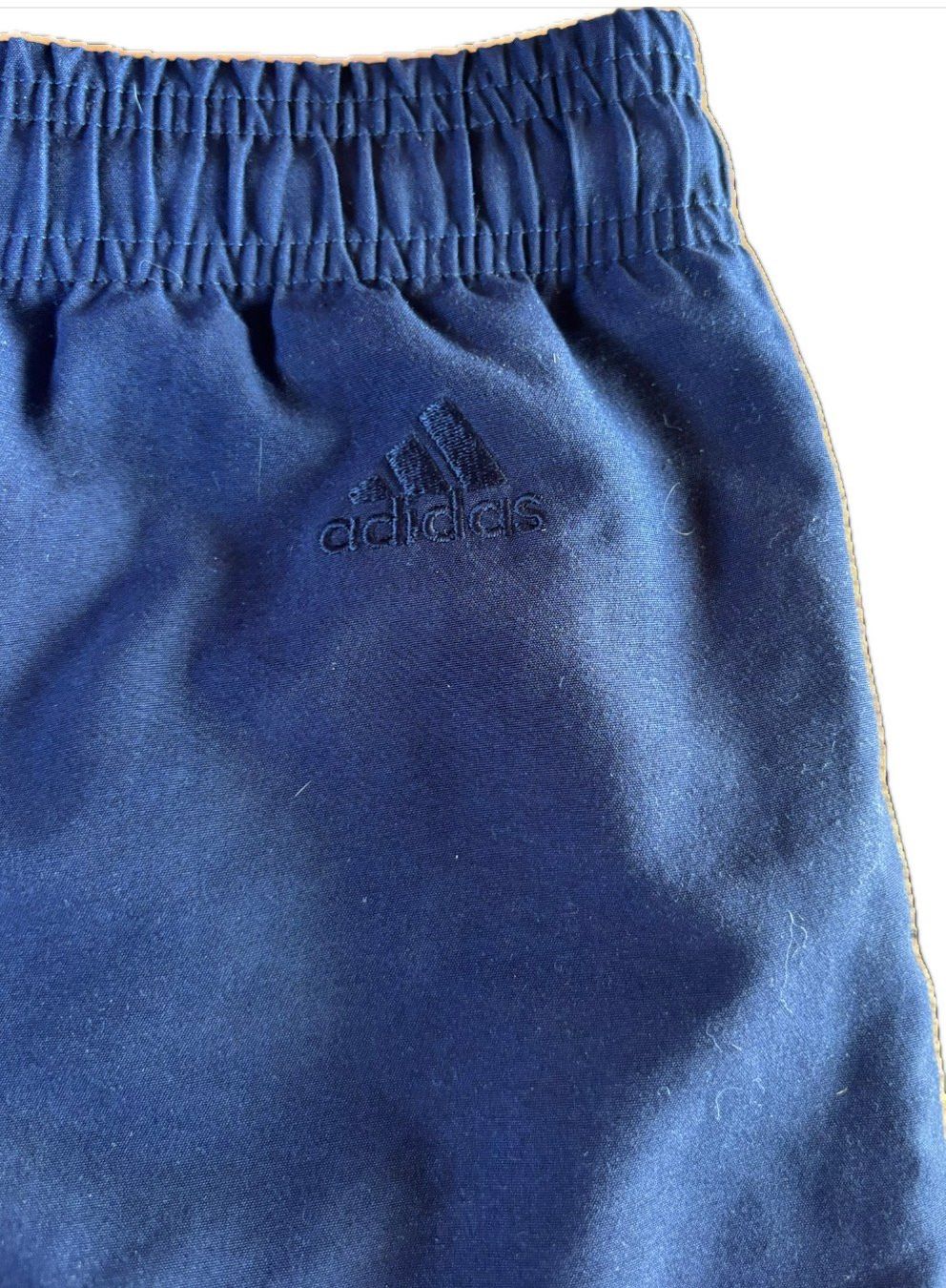 Adidas Pantaloni: adidas vintage shorts – Usato da Isenthal venduto da lab_n5qz 2