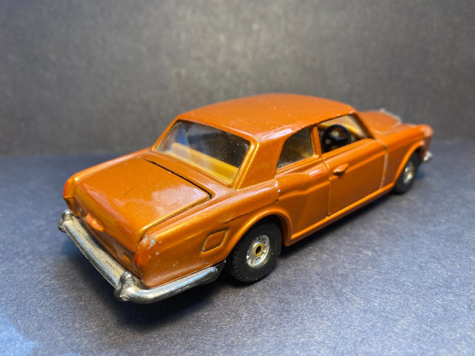 Corgi Toys Modellini d'auto: Rolls-Royce Corniche Modellauto Corgi – Usato da Spiez venduto da Mlandcruiser 4