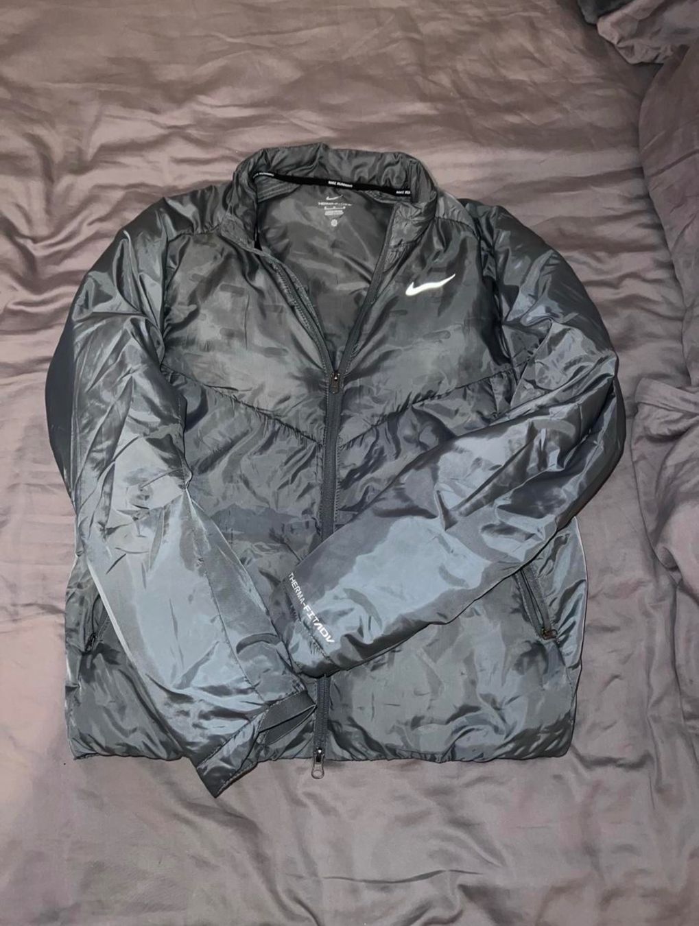 Nike Giacche: nike veste grise taille M – Usato da Genève venduto da jae_n2pn 2