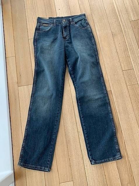 Jeans: Jeans Wrangler W30/L32 – Usato da Hirschthal venduto da fam_zd6m 1
