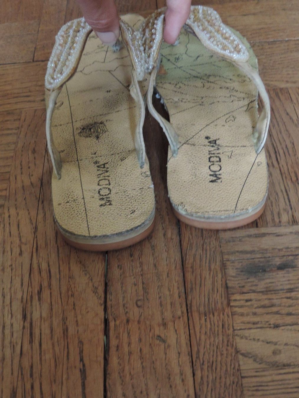 Damenschuhe: sandales Modiva perles nacrées – Gebraucht aus Genève von Axelle333 5