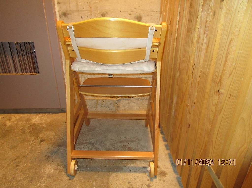 Seggioloni: chaise de table en bois pour enfant  – Usato da Clarens venduto da krampou 4