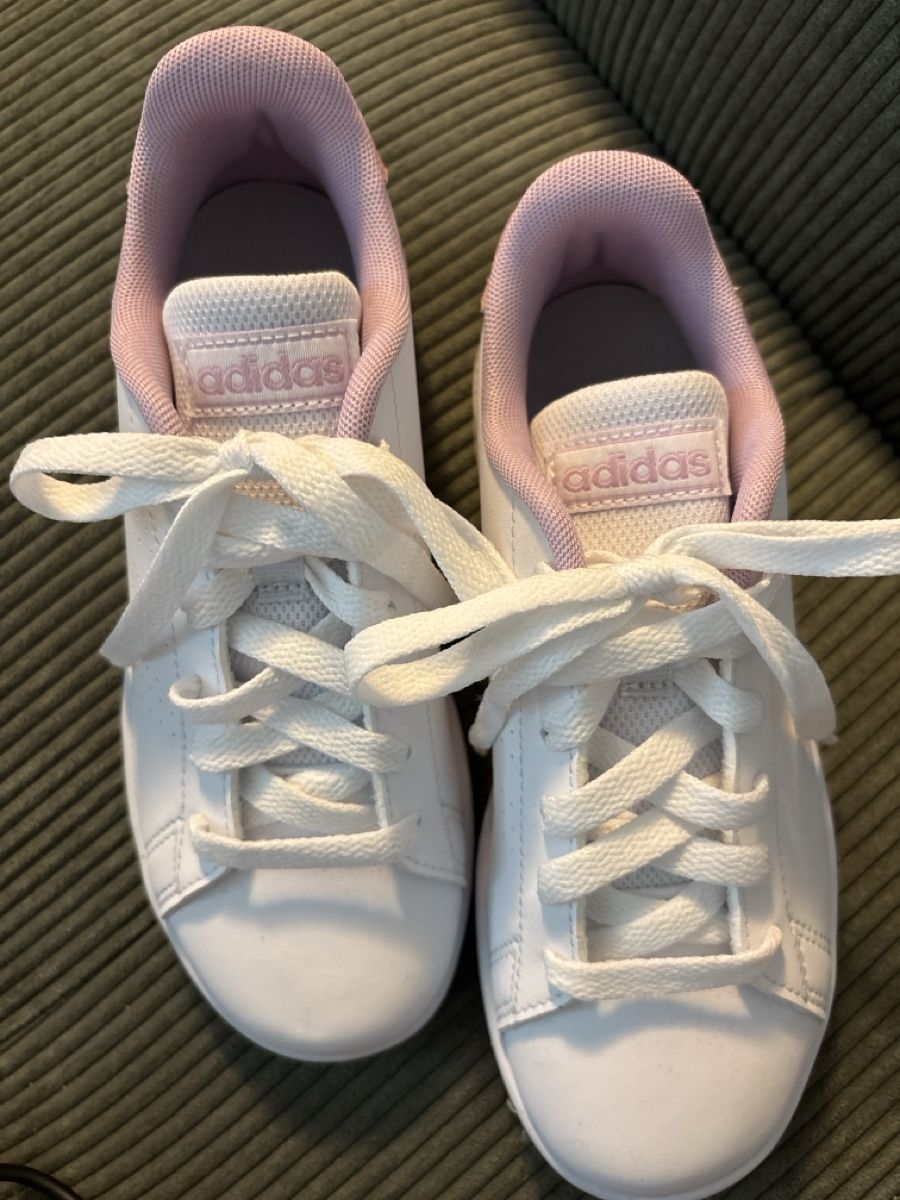Adidas Scarpe per ragazze: Adidas Sneaker Weiss/Rosa, Grösse 33 – Nuovo (secondo la descrizione) da Pfungen venduto da jubel80 3