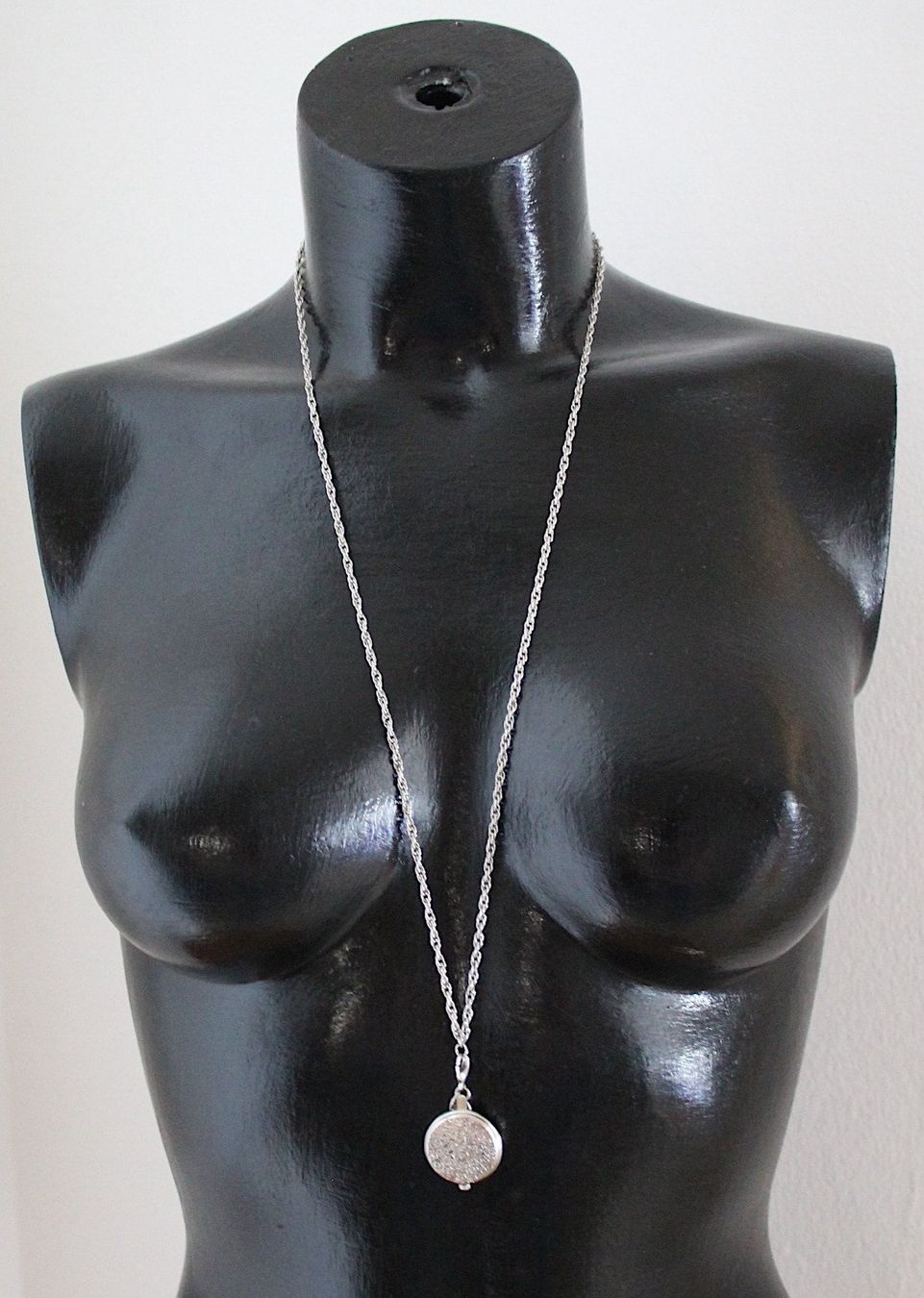Catenine: LBVYR Uhr an Kette, Länge ca. 43.5 cm – Usato da Locarno venduto da madame-tus-sauds 3