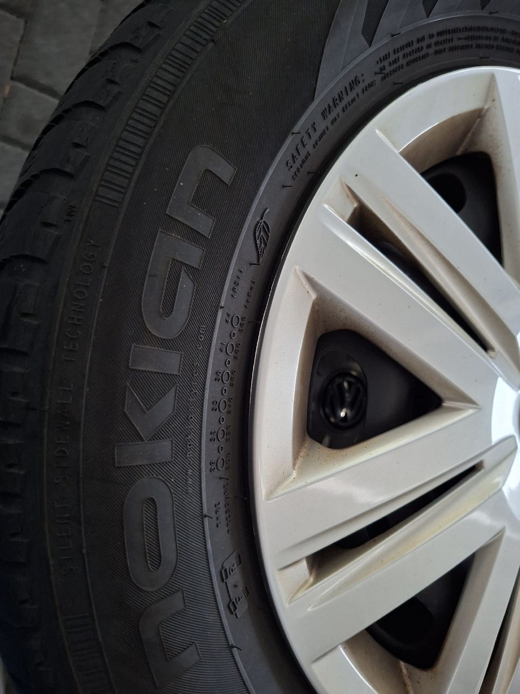 Pneumatici & Ruote complete: 175/70 R14    4 × Räder – Usato da Meierskappel venduto da rigihans 2