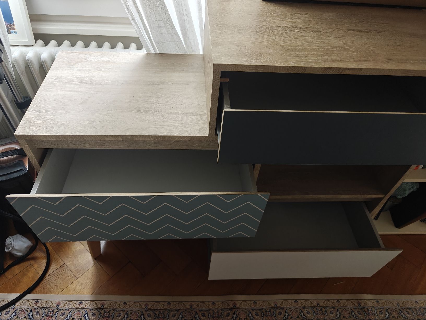 Livique Kommoden: commode asymétrique trois tiroirs  – Neu (gemäss Beschreibung) aus Lausanne von mae_lj9v 1